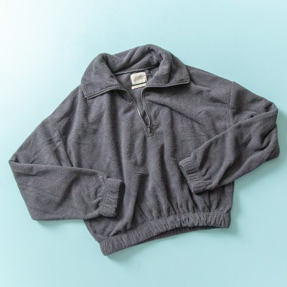 Urban Outfitters Tops - Urban Outfitters Gray Sherpa Knit Crop Sweatshirt